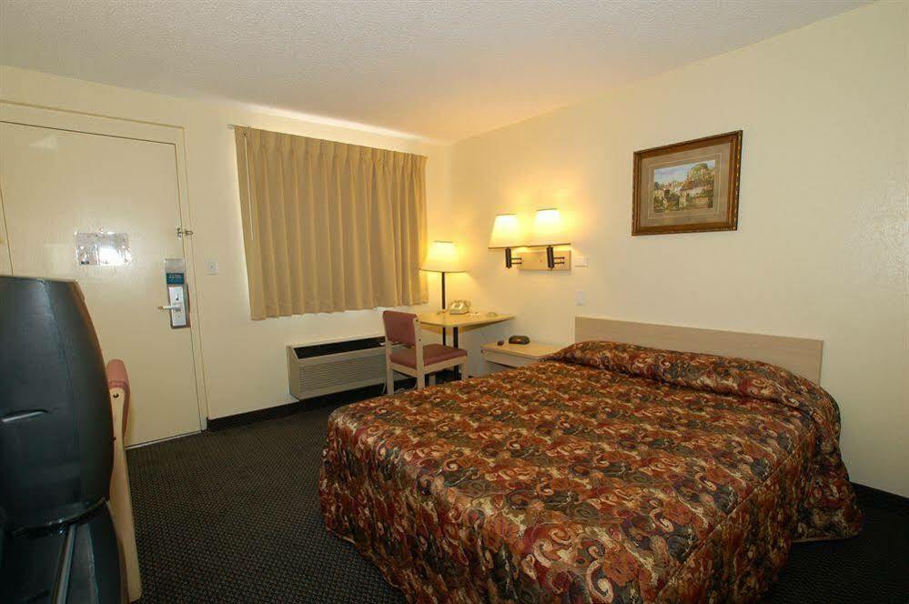 Rodeway Inn Pueblo Zewnętrze zdjęcie